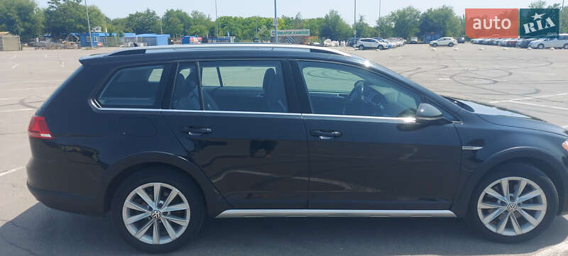 Універсал Volkswagen Golf Alltrack 2017 в Дніпрі