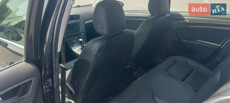 Універсал Volkswagen Golf Alltrack 2017 в Дніпрі