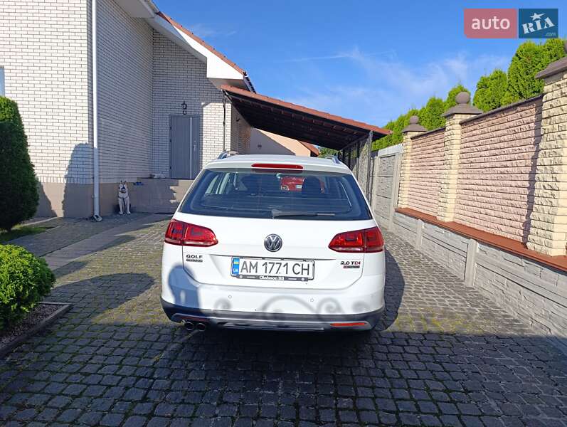 Универсал Volkswagen Golf Alltrack 2016 в Житомире