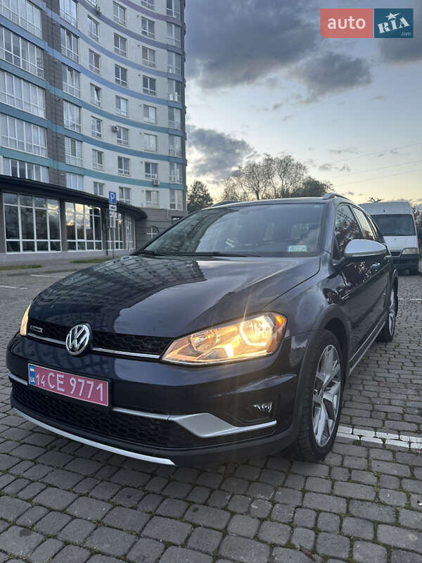 Универсал Volkswagen Golf Alltrack 2016 в Ивано-Франковске