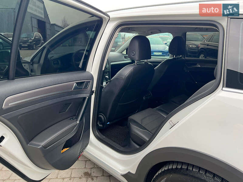 Універсал Volkswagen Golf Alltrack 2016 в Львові