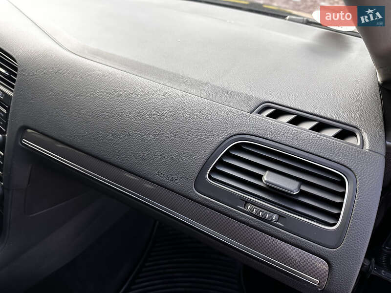 Универсал Volkswagen Golf Alltrack 2019 в Хусте