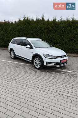 Универсал Volkswagen Golf Alltrack 2020 в Луцке