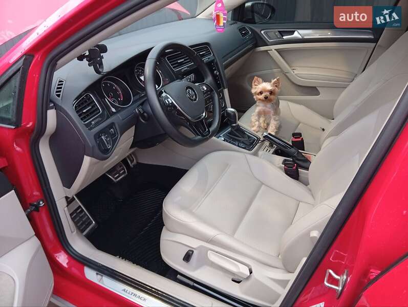 Универсал Volkswagen Golf Alltrack 2019 в Днепре