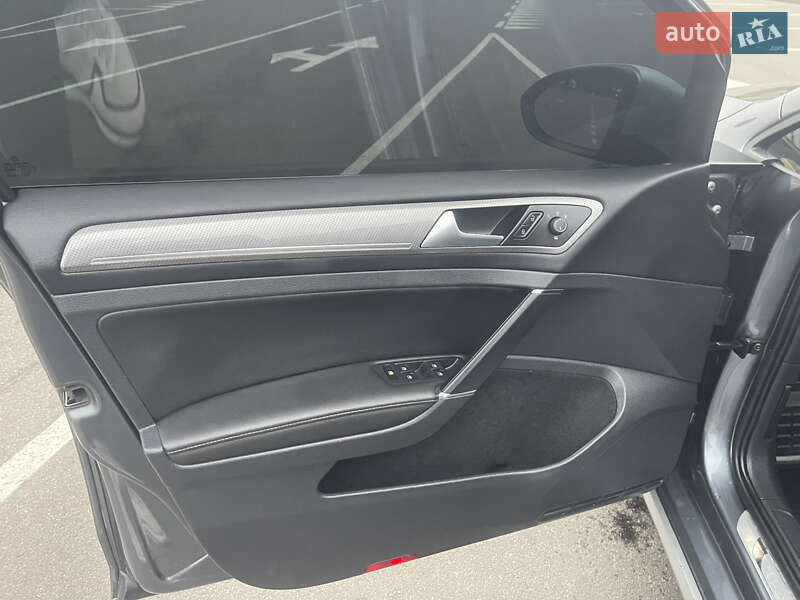 Универсал Volkswagen Golf Alltrack 2018 в Киеве фото 10 Универсал Volkswagen Golf Alltrack 2018 в Киеве
