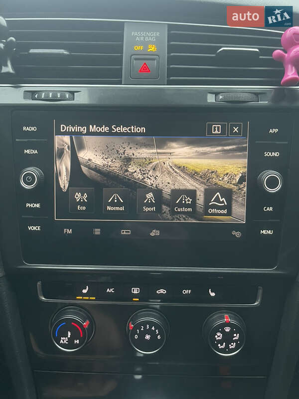 Универсал Volkswagen Golf Alltrack 2018 в Киеве фото 16 Универсал Volkswagen Golf Alltrack 2018 в Киеве