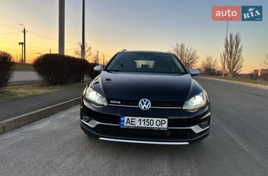 Универсал Volkswagen Golf Alltrack 2016 в Кривом Роге