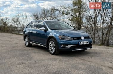 Универсал Volkswagen Golf Alltrack 2017 в Днепре