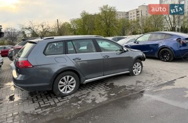 Універсал Volkswagen Golf Alltrack 2017 в Луцьку