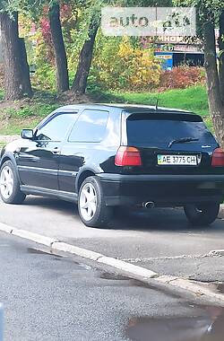 Хэтчбек Volkswagen Golf GTD 1993 в Кривом Роге