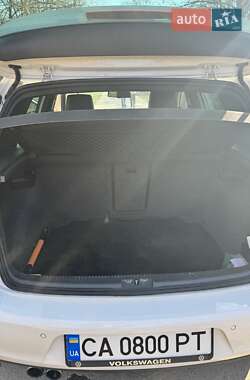 Хэтчбек Volkswagen Golf GTD 2011 в 