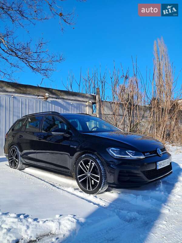 Универсал Volkswagen Golf GTD 2017 в Одессе