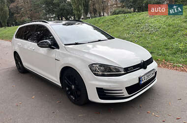 Універсал Volkswagen Golf GTD 2016 в Києві