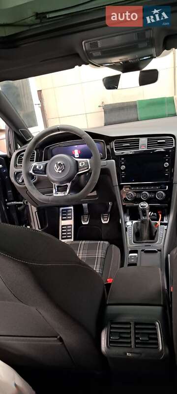 Универсал Volkswagen Golf GTD 2017 в Одессе