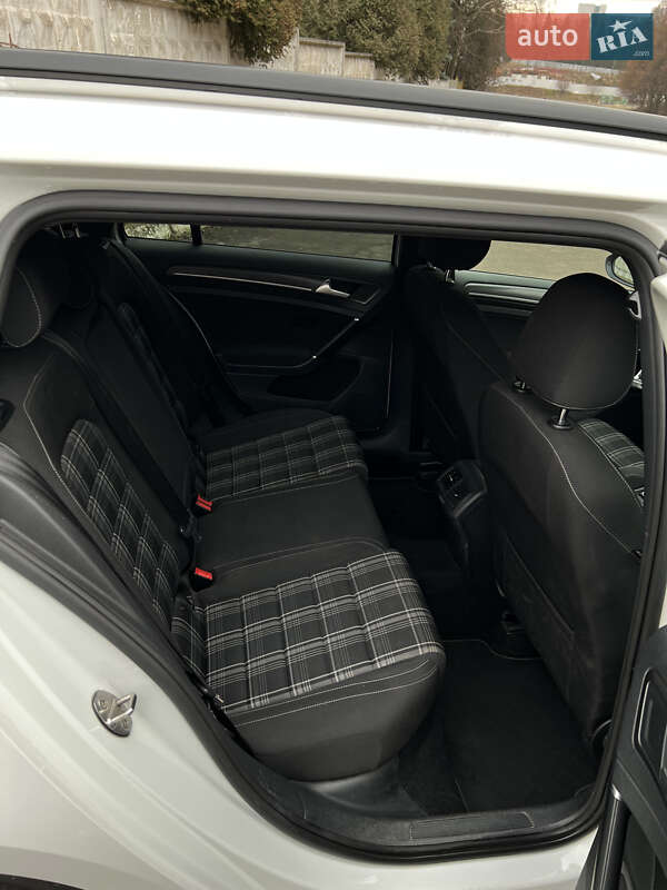 Универсал Volkswagen Golf GTD 2017 в Львове фото 26 Универсал Volkswagen Golf GTD 2017 в Львове