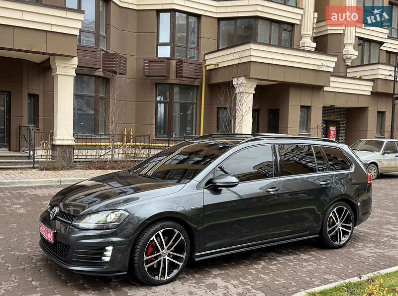 Универсал Volkswagen Golf GTD 2016 в Киеве