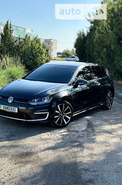 Хетчбек Volkswagen Golf GTE 2015 в Львові