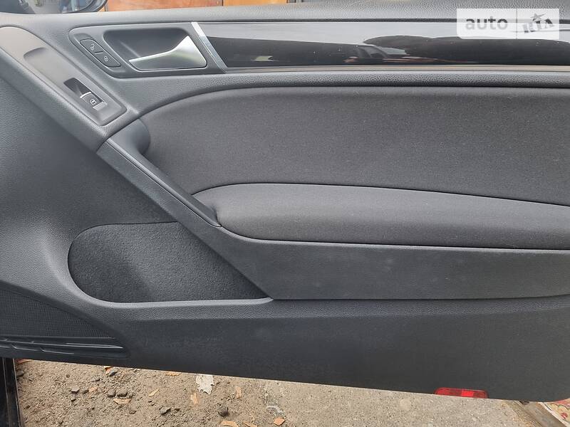 Хетчбек Volkswagen Golf GTI 2011 в Києві