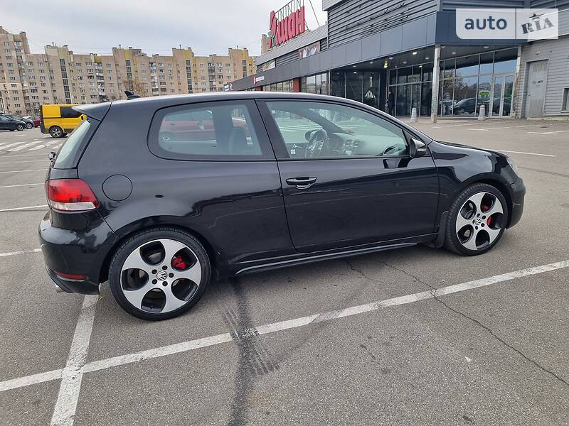 Хетчбек Volkswagen Golf GTI 2011 в Києві