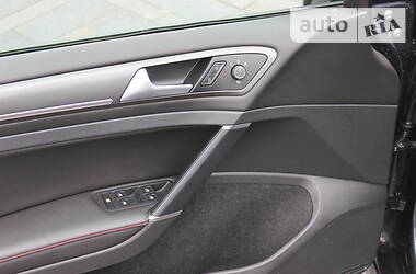 Хэтчбек Volkswagen Golf GTI 2018 в 