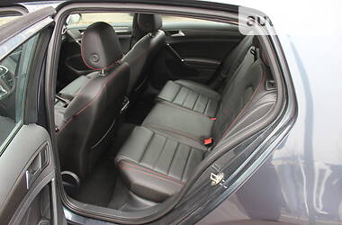 Хэтчбек Volkswagen Golf GTI 2018 в 