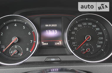Хэтчбек Volkswagen Golf GTI 2018 в 