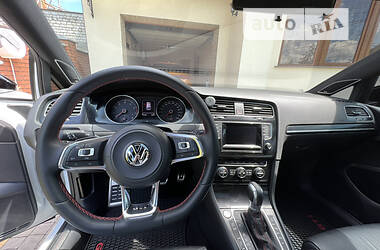 Хэтчбек Volkswagen Golf GTI 2015 в Мукачево