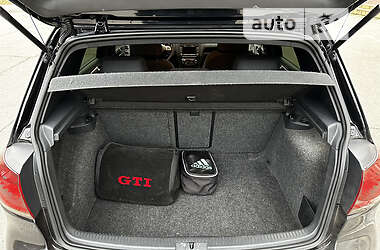Хэтчбек Volkswagen Golf GTI 2011 в Днепре