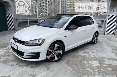 Хетчбек Volkswagen Golf GTI 2015 в Києві