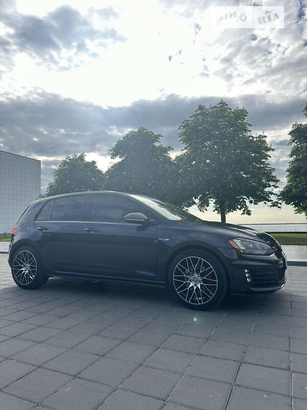 Хэтчбек Volkswagen Golf GTI 2014 в Кременчуге