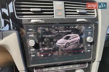 Хетчбек Volkswagen Golf GTI 2019 в 