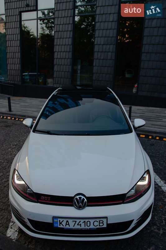 Хетчбек Volkswagen Golf GTI 2017 в Чернігові