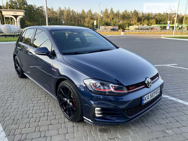 Хетчбек Volkswagen Golf GTI 2017 в Києві