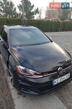 Хэтчбек Volkswagen Golf GTI 2020 в 