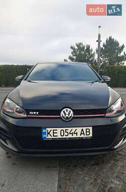 Хэтчбек Volkswagen Golf GTI 2020 в 
