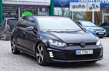 Хэтчбек Volkswagen Golf GTI 2014 в Днепре