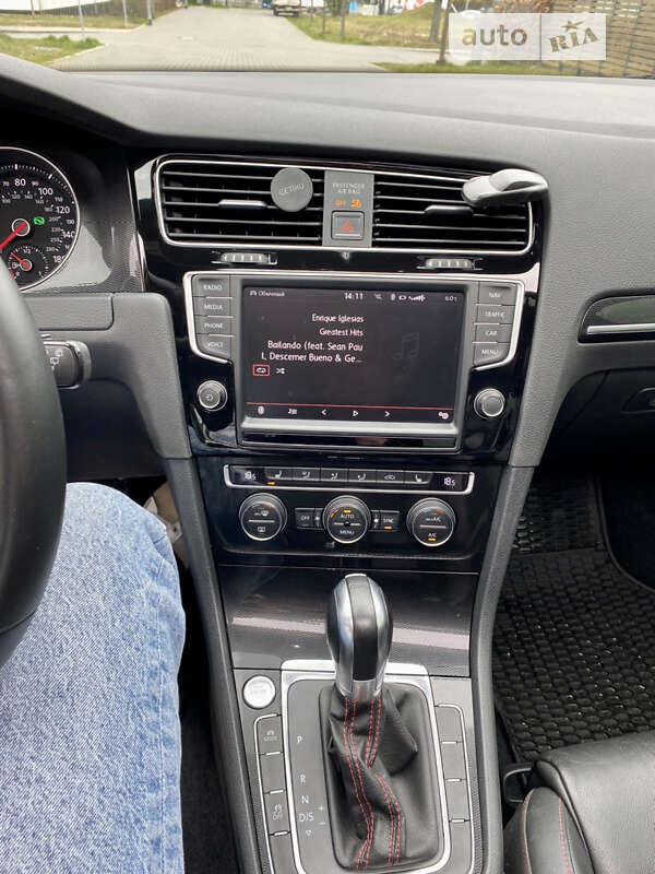 Хэтчбек Volkswagen Golf GTI 2015 в Днепре