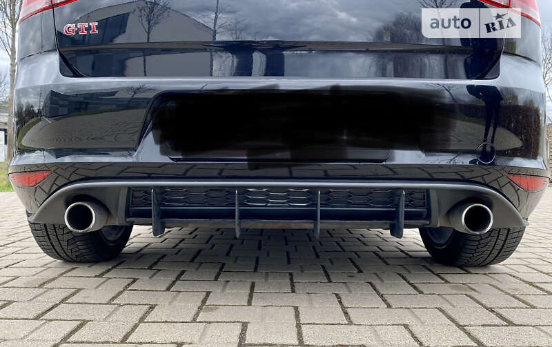 Хэтчбек Volkswagen Golf GTI 2015 в Днепре