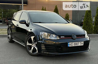 Хетчбек Volkswagen Golf GTI 2015 в Дніпрі