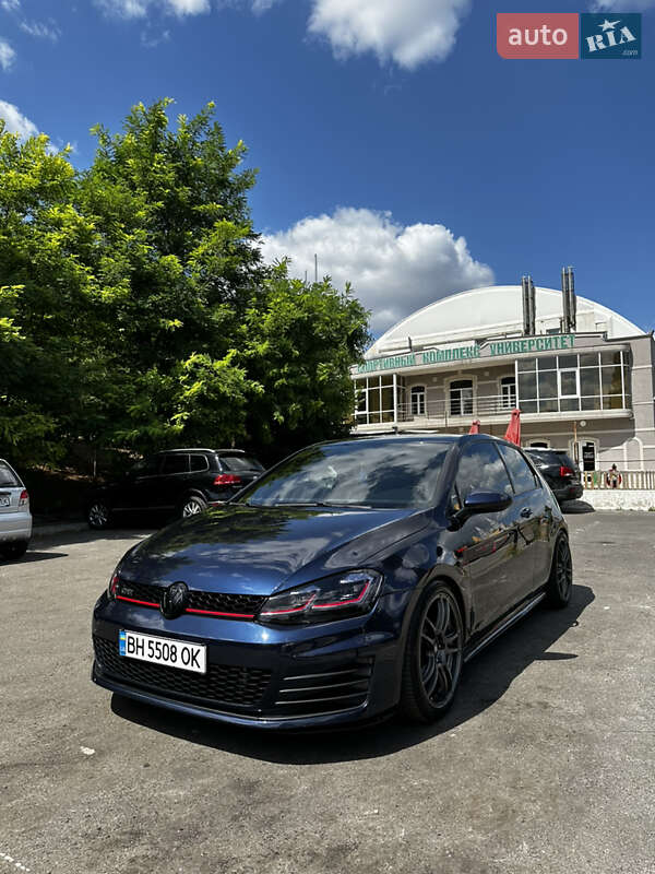 Хэтчбек Volkswagen Golf GTI 2016 в Одессе