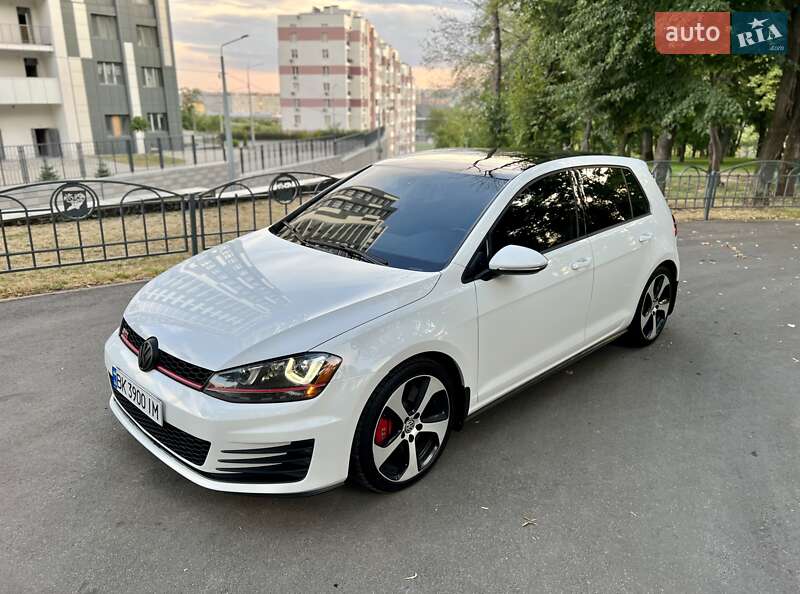 Volkswagen Golf GTI 2016
