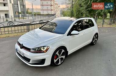 Хэтчбек Volkswagen Golf GTI 2016 в 