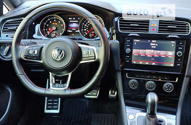 Хэтчбек Volkswagen Golf GTI 2020 в 