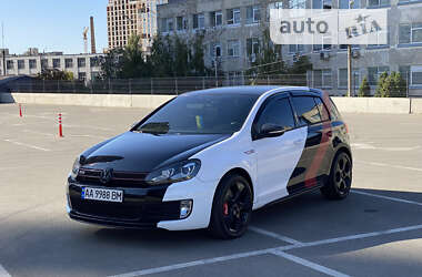 Хэтчбек Volkswagen Golf GTI 2012 в Киеве