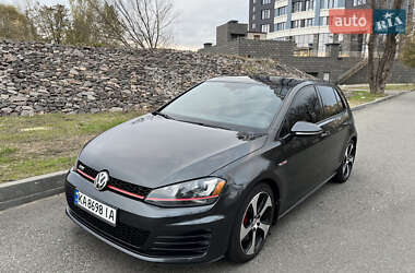 Хэтчбек Volkswagen Golf GTI 2016 в Киеве