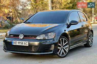 Хэтчбек Volkswagen Golf GTI 2015 в Днепре