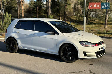 Хетчбек Volkswagen Golf GTI 2015 в Києві