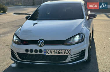 Хетчбек Volkswagen Golf GTI 2015 в Києві