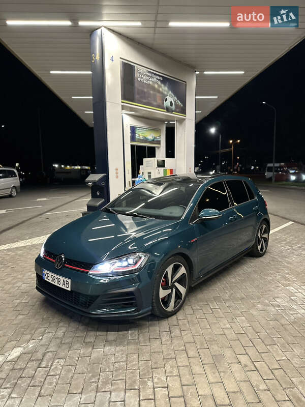 Хэтчбек Volkswagen Golf GTI 2018 в Днепре