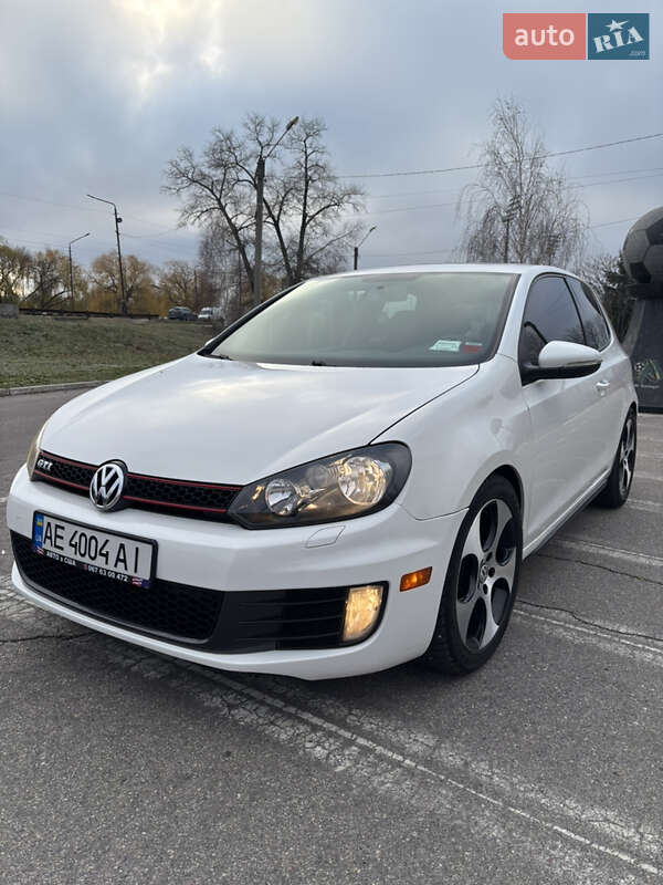 Хэтчбек Volkswagen Golf GTI 2012 в Александрие